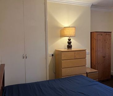 Studio Flat, Harehills Avenue, LS8 - Photo 4