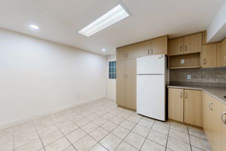 For Lease - 43 Alessia Circle, Toronto, Ontario - Photo 3