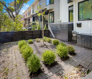 For Lease - 10 Mcgee Street, Toronto, Ontario - Photo 2