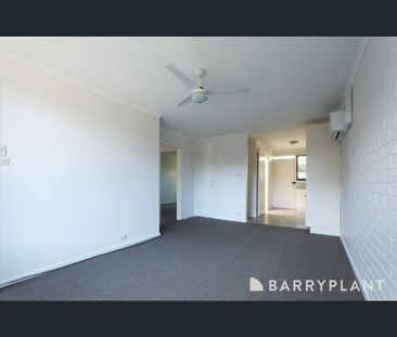 1/9-11 Lyster Cl, Seaford, Vic 3198 - Photo 1