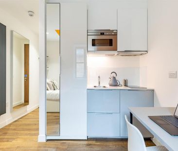 Studio to rent - Photo 2