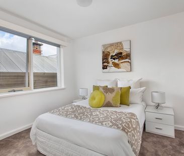 10/30 Bryant Street, Flemington VIC 3031 - Photo 1