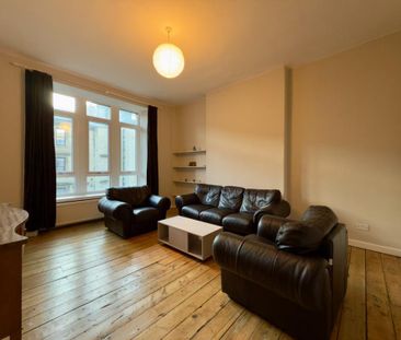 3 bedroom flat to rent - Photo 1