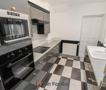 3 bedroom terraced house to rent - Photo 6