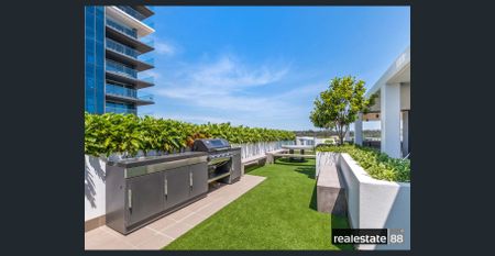 PRIME LOCATION! - Photo 5