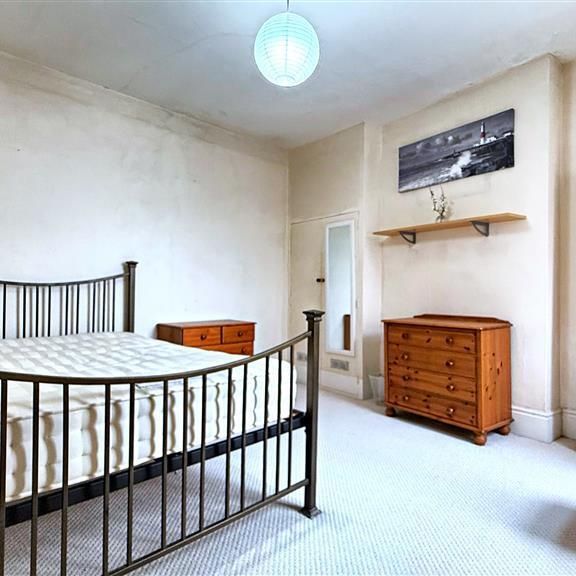 Charlecote Road, Worthing - Photo 1