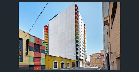 Bright & Spacious 2-Bedroom Apartment in the Heart of Adelaide - Photo 4