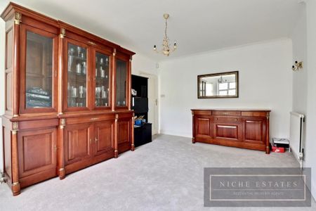 6 bedroom detached house to rent - Photo 2