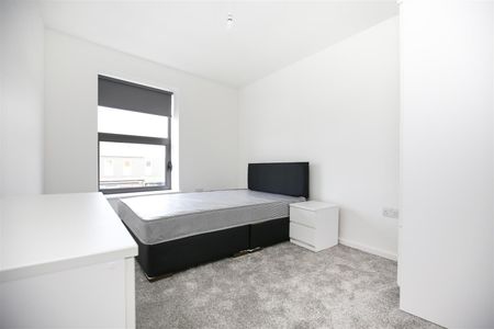 3 bed apartment to rent in Warton Terrace, Newcastle Upon Tyne, NE6 - Photo 5