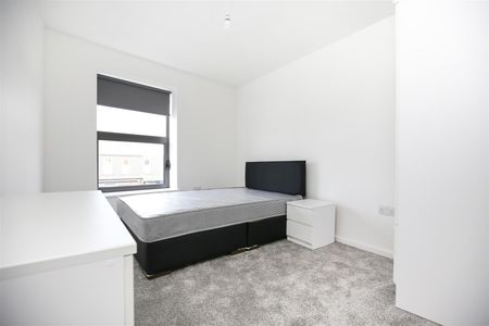 3 bed apartment to rent in Warton Terrace, Newcastle Upon Tyne, NE6 - Photo 4