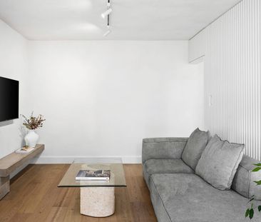 Spacious, Stylish & Perfectly Positioned - Photo 2