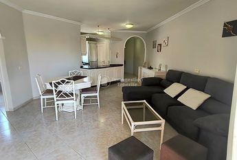 Se alquila en Costa del Silencio apartamento de 2 dormitorios