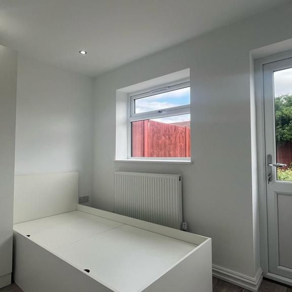 House share to rent - Photo 1