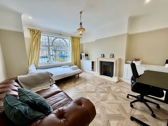 3 Bed Semi-Detached House, Clarendon Road, W5 - Photo 1