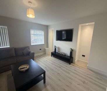 1 bedroom in a house share to rent - Photo 4
