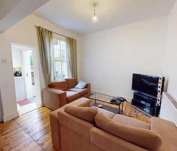5 bedroom terraced house to rent - Photo 1