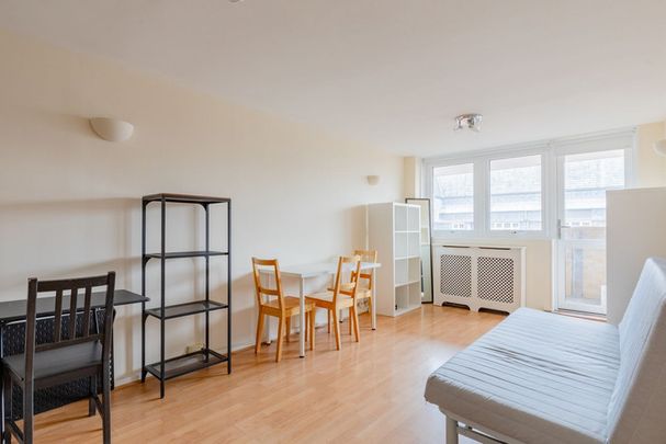 Leather Lane - Photo 1