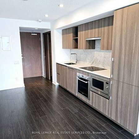 1+1 Bedroom, 1 Bathroom - Lakeshore Condos - Photo 1