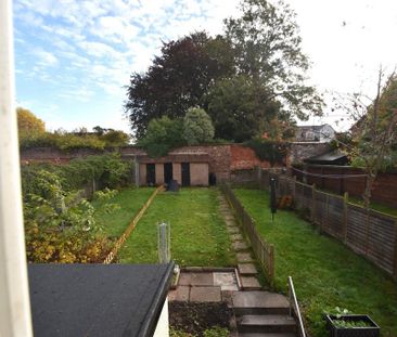 2 bedroom terraced house to rent - Photo 3