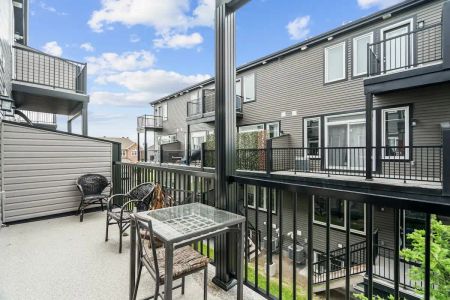 KoL Townhomes — Townhouse (3 bedroom) - 220-266 Livery St, Stittsville - Photo 4