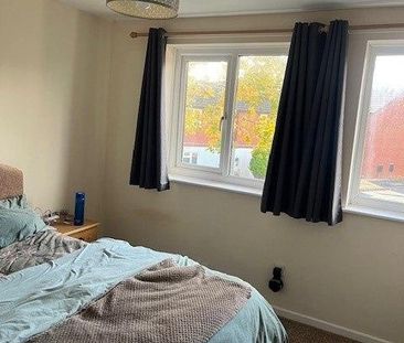 2 bedroom semi-detached house to rent - Photo 3