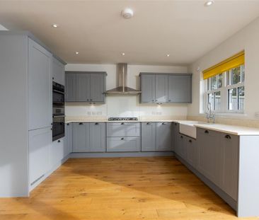 3 bedroom detached house to rent - Photo 6