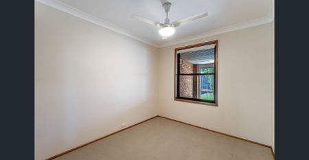 Neat & Tidy 3 Bedroom Home Close To Town! - Photo 4
