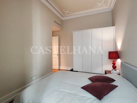 2 room luxury Apartment for rent in Marques de Pombal (Coracao de Jesus), Lisbon - Photo 2