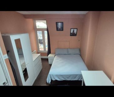 Room in a Shared Flat, Hornesy, N8 - Photo 5