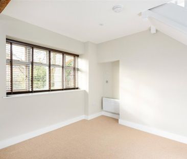 1 bedroom detached house to rent - Photo 5