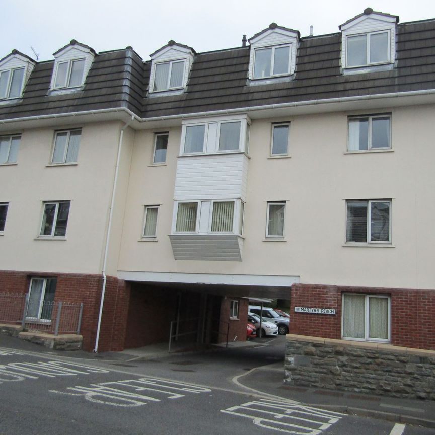 ***Apply online ** 1 Bed over 55’s flat. Adapted walk in shower. Martyr’s Reach - Photo 1