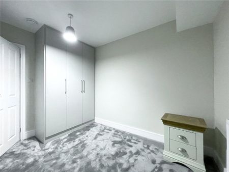 4 bedroom apartment to rent - Photo 5