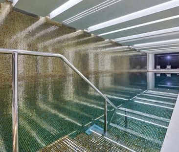 2 Bed Flat, Emery Way, E1W - Photo 2