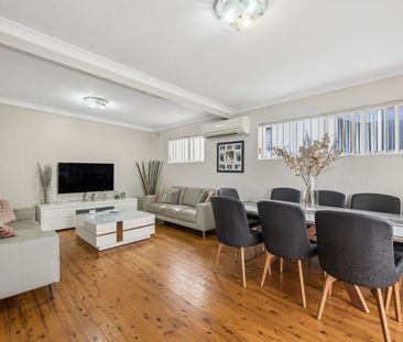 Solid classic double brick family home directly opposite Edwards Park - Photo 1