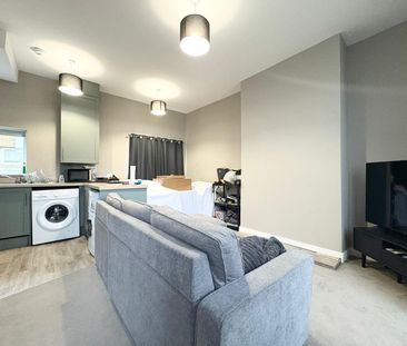 Bentfield Cottages, Bradford, Clayton - Photo 1