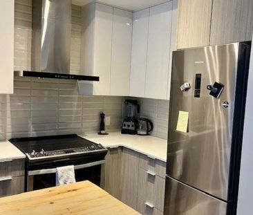 Central area @ Central Green-1 bed+den - Photo 2