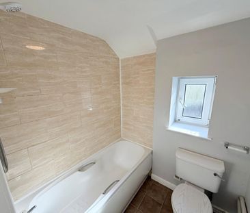 2 bedroom Flat To Let Total Size: 474 SQ FT - Photo 5
