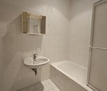 Toplage! Unbefristete Hauptmiete, 83 m2, 2 große Zimmer, extra Küch... - Foto 4