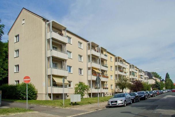 Gesucht und gefunden - 3-RWE mit Balkon! - Photo 1