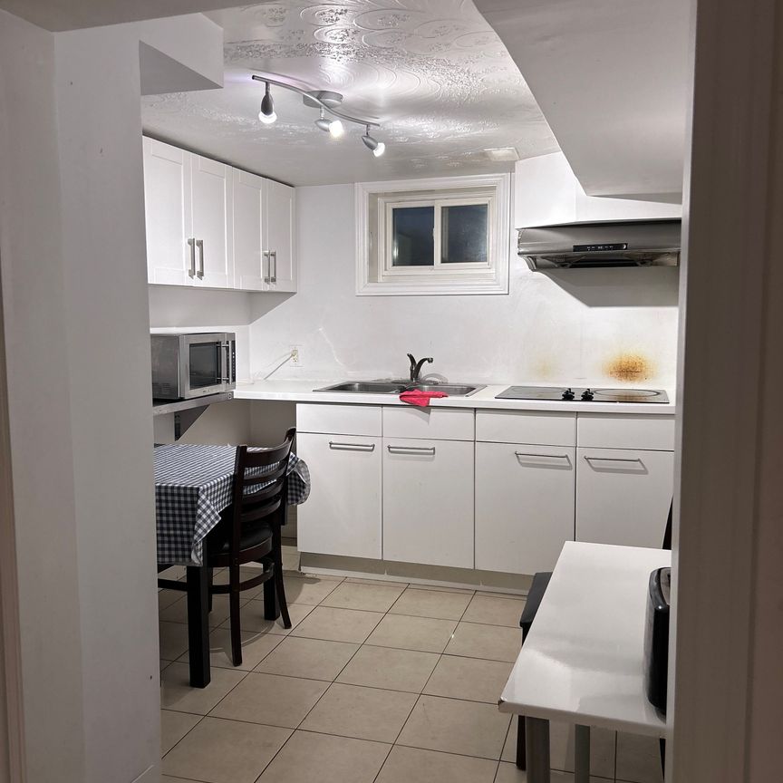 For Lease - 884 Windermere Avenue, Toronto, Ontario - Photo 1