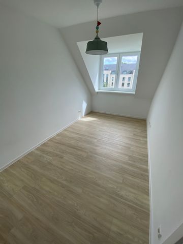 Modern Wohnen im Goethepark - 4-Zimmer-Wohnung // ZG 2.OG/3.OG rechts - Photo 3