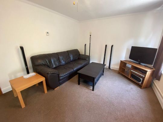 2 bedroom house share to rent - Photo 1