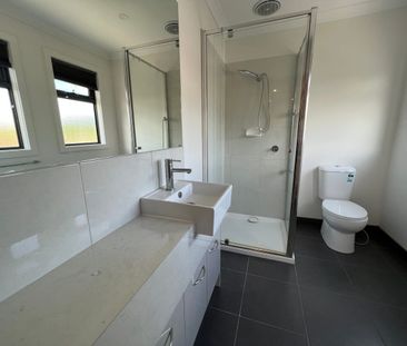 Large 2 Bedroom Townhouse - Photo 1