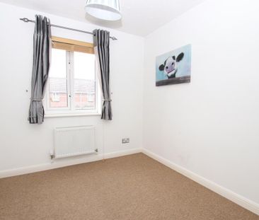3 bedroom end of terrace house to rent - Photo 6