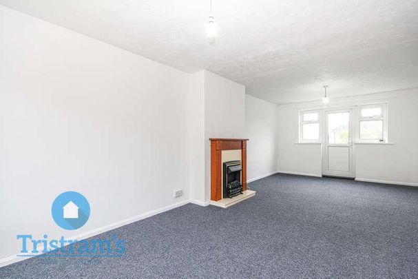 The Glade, Clifton, NG11 - Photo 1