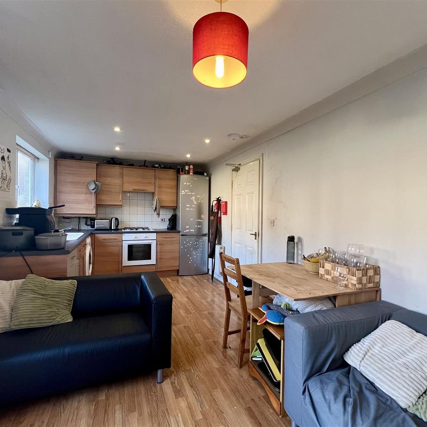 Hartford Court, Newcastle Upon Tyne - Photo 1