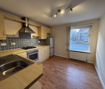 2 bedroom ground floor flat to rent - Photo 4