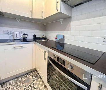 Suffolk Square, Cheltenham, Gloucestershire, GL50 - Photo 2