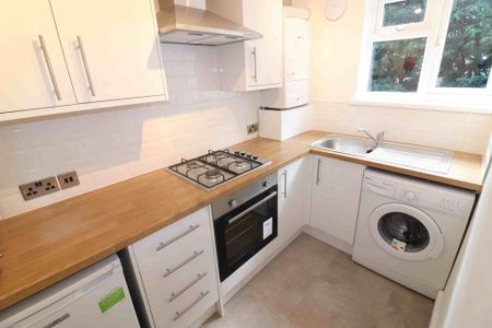 1 bedroom flat to rent - Photo 4