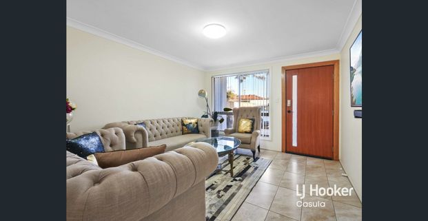 Modern Townhouse - Photo 1